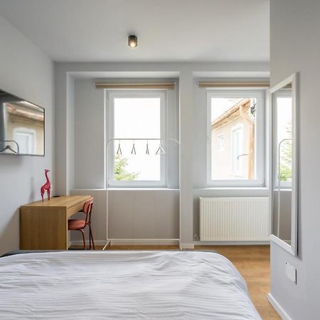 Cute Central Apartments In Villa Bukarest Exteriör bild