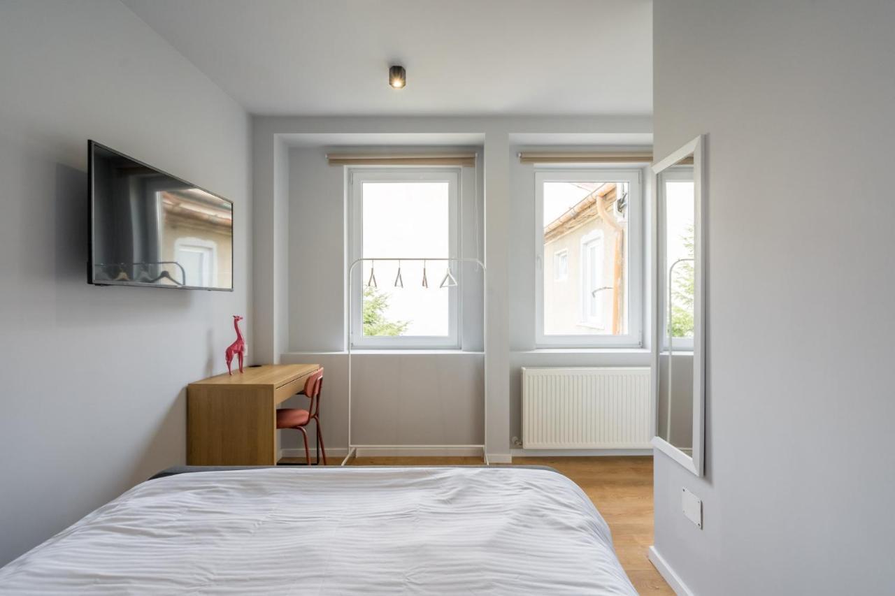 Cute Central Apartments In Villa Bukarest Exteriör bild