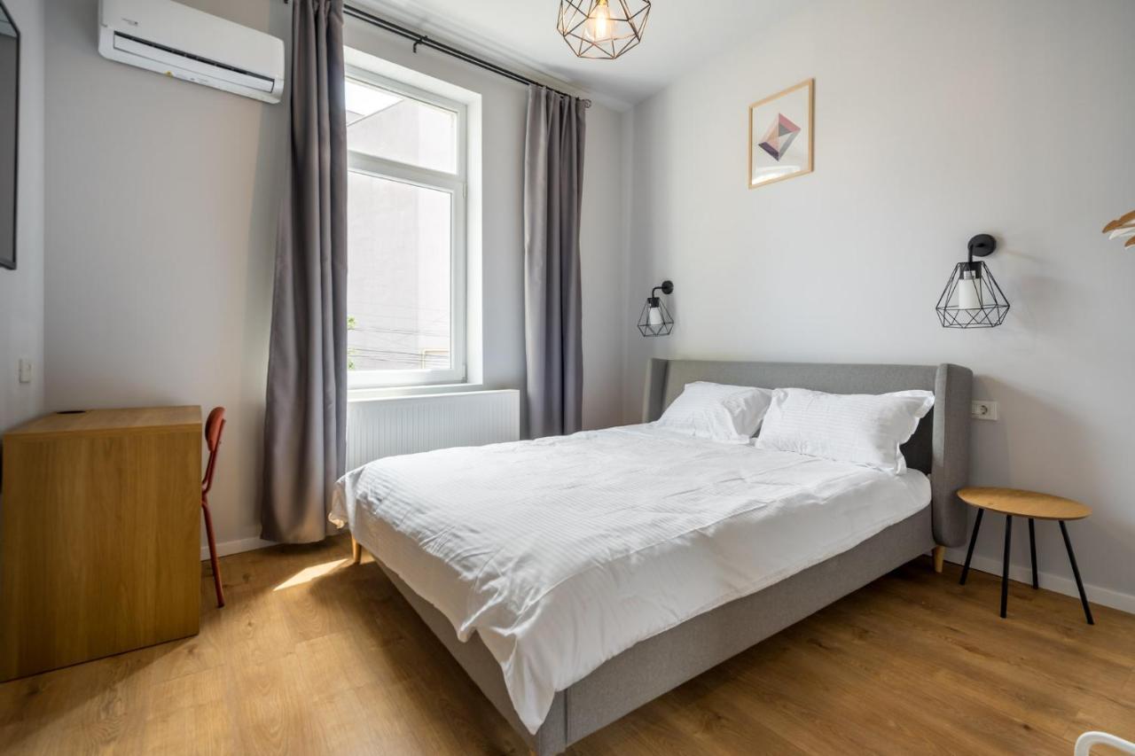 Cute Central Apartments In Villa Bukarest Exteriör bild